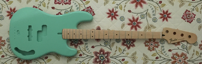 FenderMIM_Warmouth_P-Bass_1