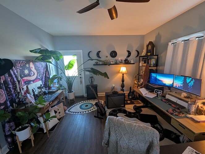 PXL_20251112_180803371