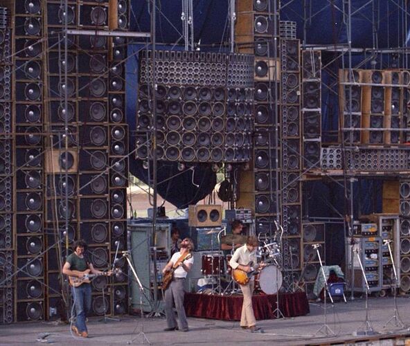 the-wall-of-sound-6-4104752692