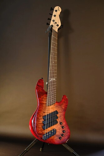 DingwallGuitarsSuperJazz5NaturaltoBloodRed-06