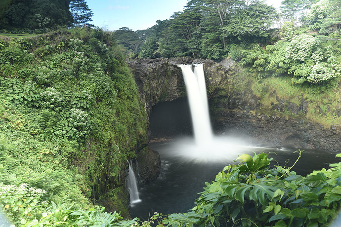 20151130_Rainbow_Falls_Hawaii_750_0221_1kw