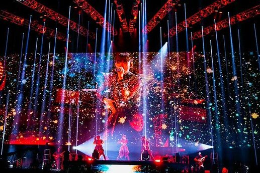 Babymetal-Live1-101419-696x465