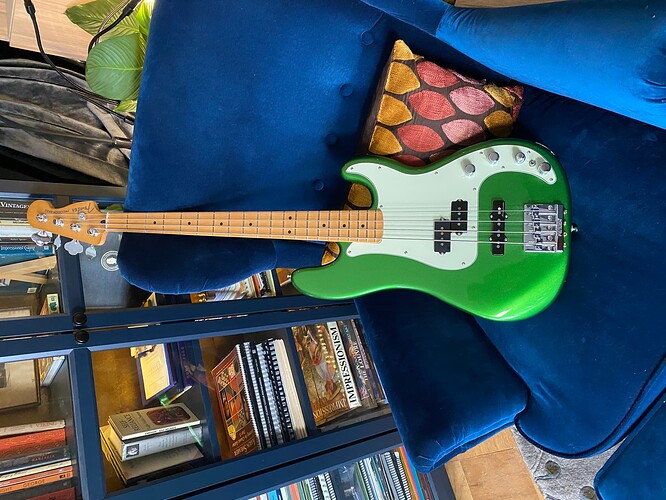 Fender Player Plus