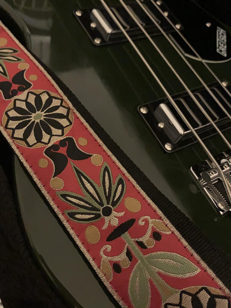 Strap slipping solution? Gear BassBuzz Forum