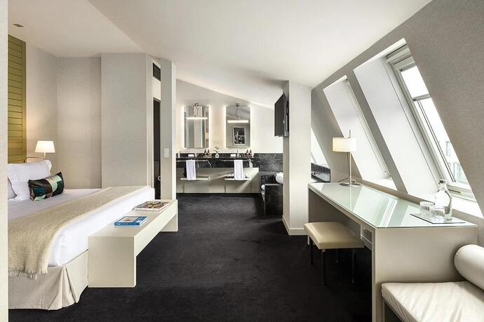 Miro Bilbao Master Suite