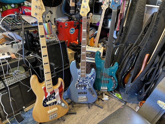 9813AD30-12F4-422E-83DA-9FD916BBE779