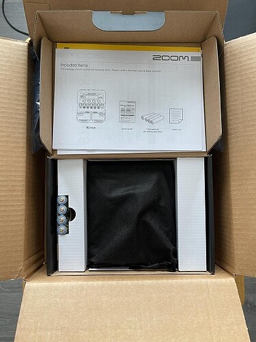 ZOOM03