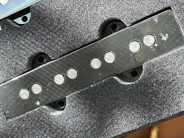 bass pu 4